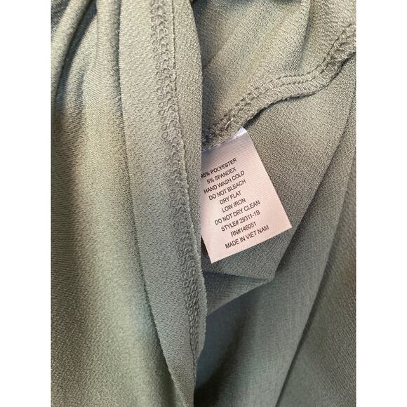 NWT MONTEAU Short Sleeve Top Blouse Large Moss Green Button Up Bell Sleeves - Picture 4 of 4